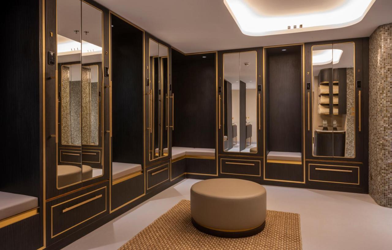 Jareed Hotel Riadh Exterior foto The dressing room at the Four Seasons Hotel, London